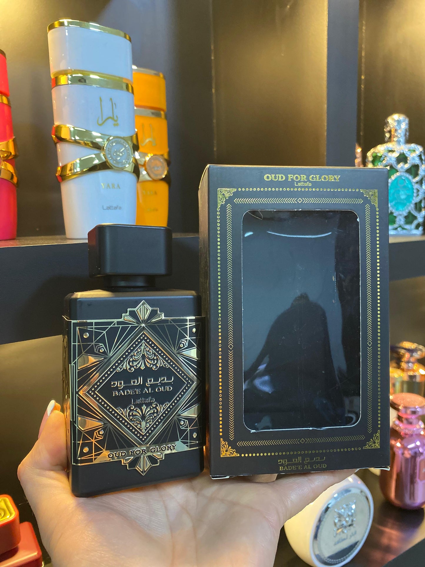 Lattafa Oud For Glory en Caja Eco