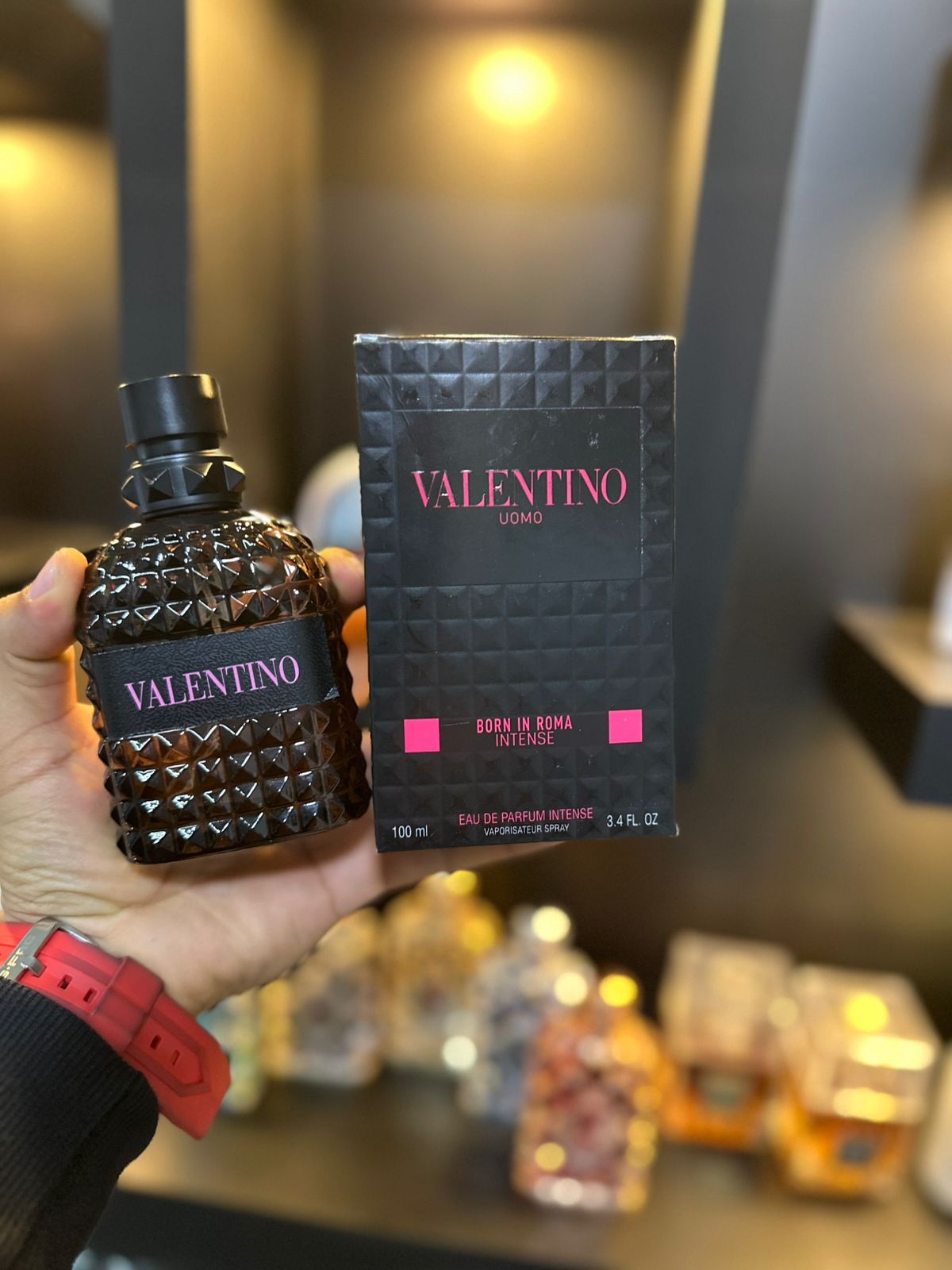 Valentino Uomo Born In Roma